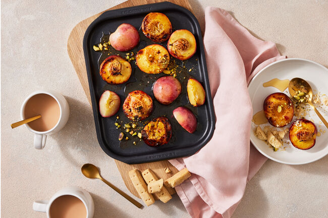 Le Creuset Ovenware Tray image number 3